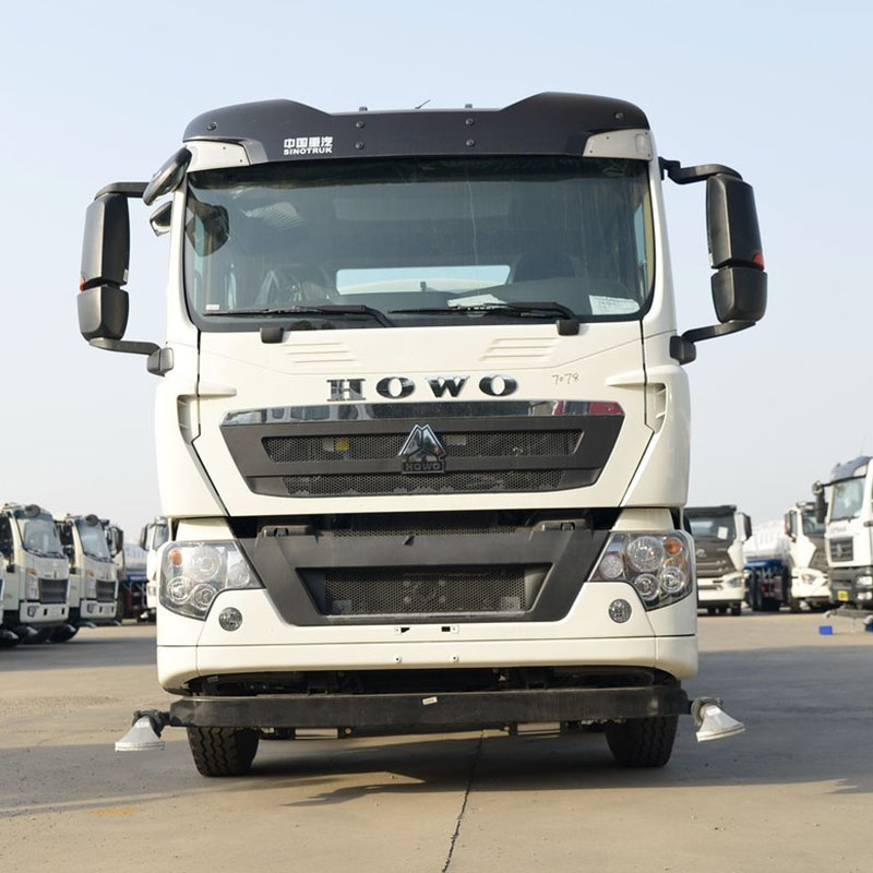 Подержанный водовоз HOWO 8x4 371HP 12-колесный поливомоечный автомобиль