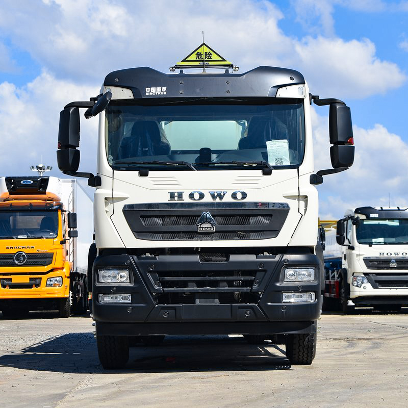Подержанный автоцистерна HOWO для перевозки масла и топлива