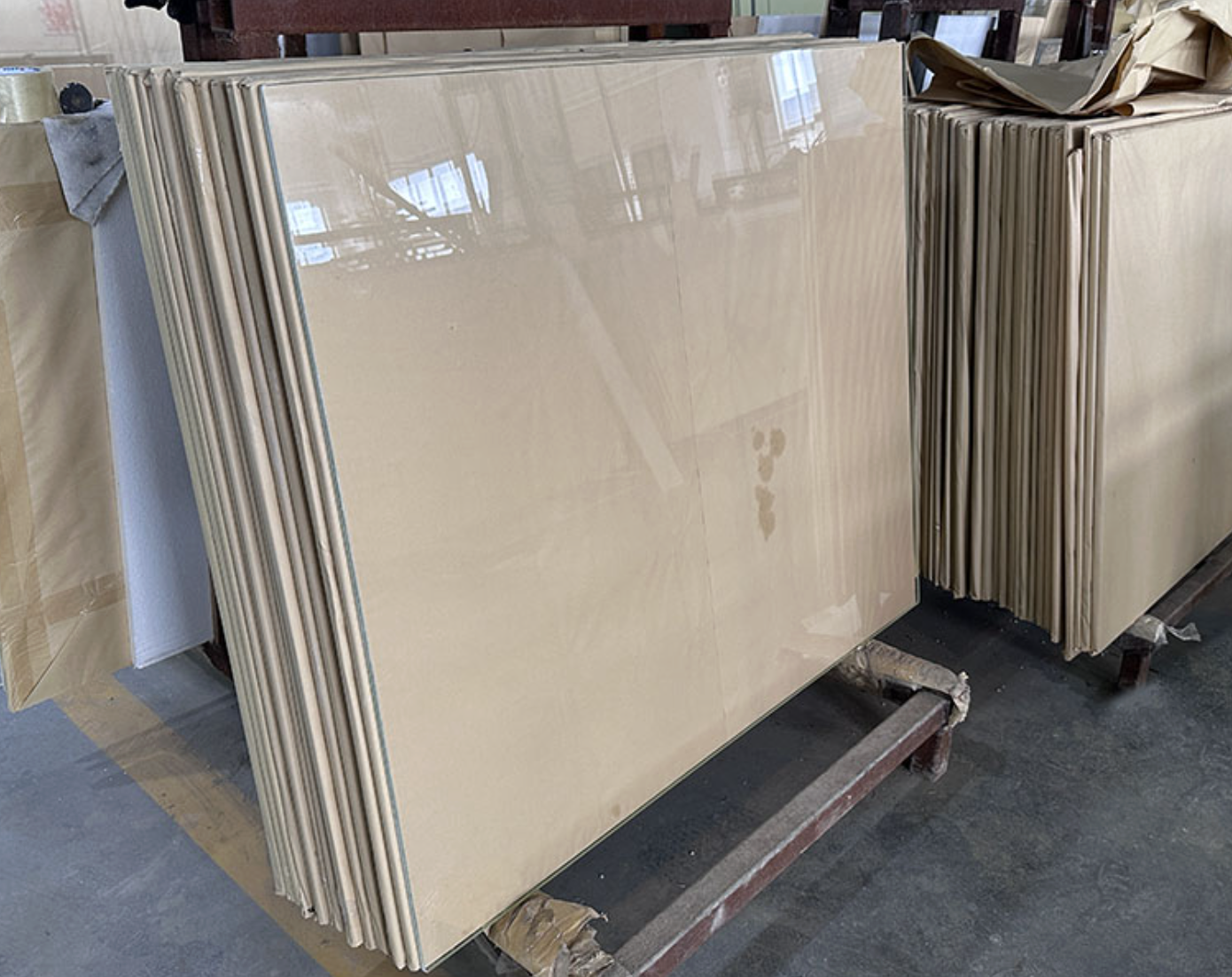 Medical Lead Glass-1