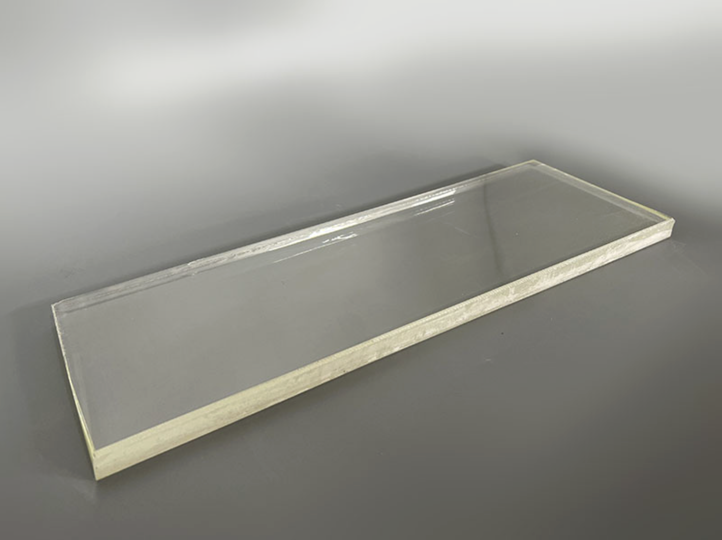 Medical Lead Glass-1