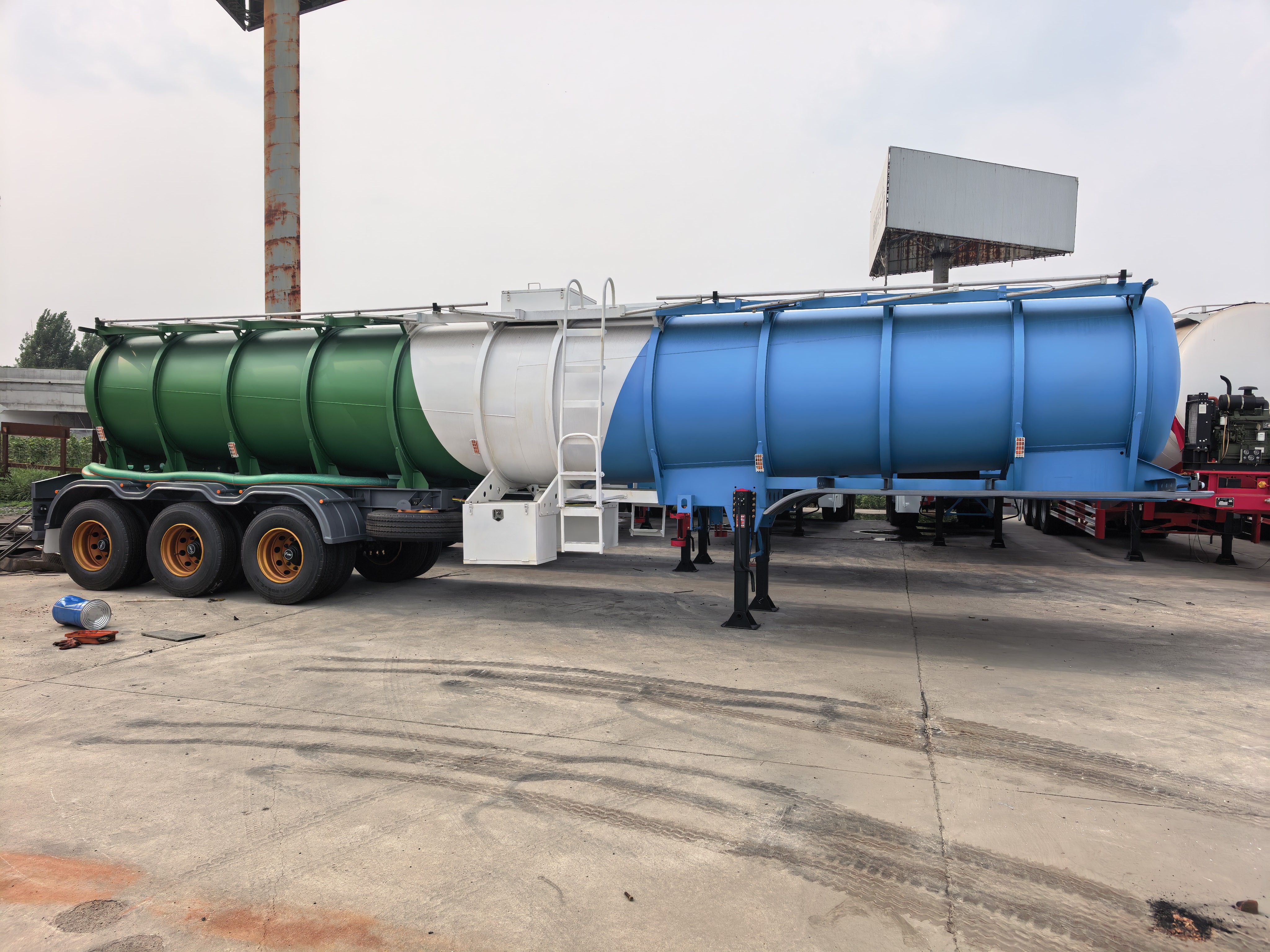 3-Axle 22CBM Acid Tanker Trailer