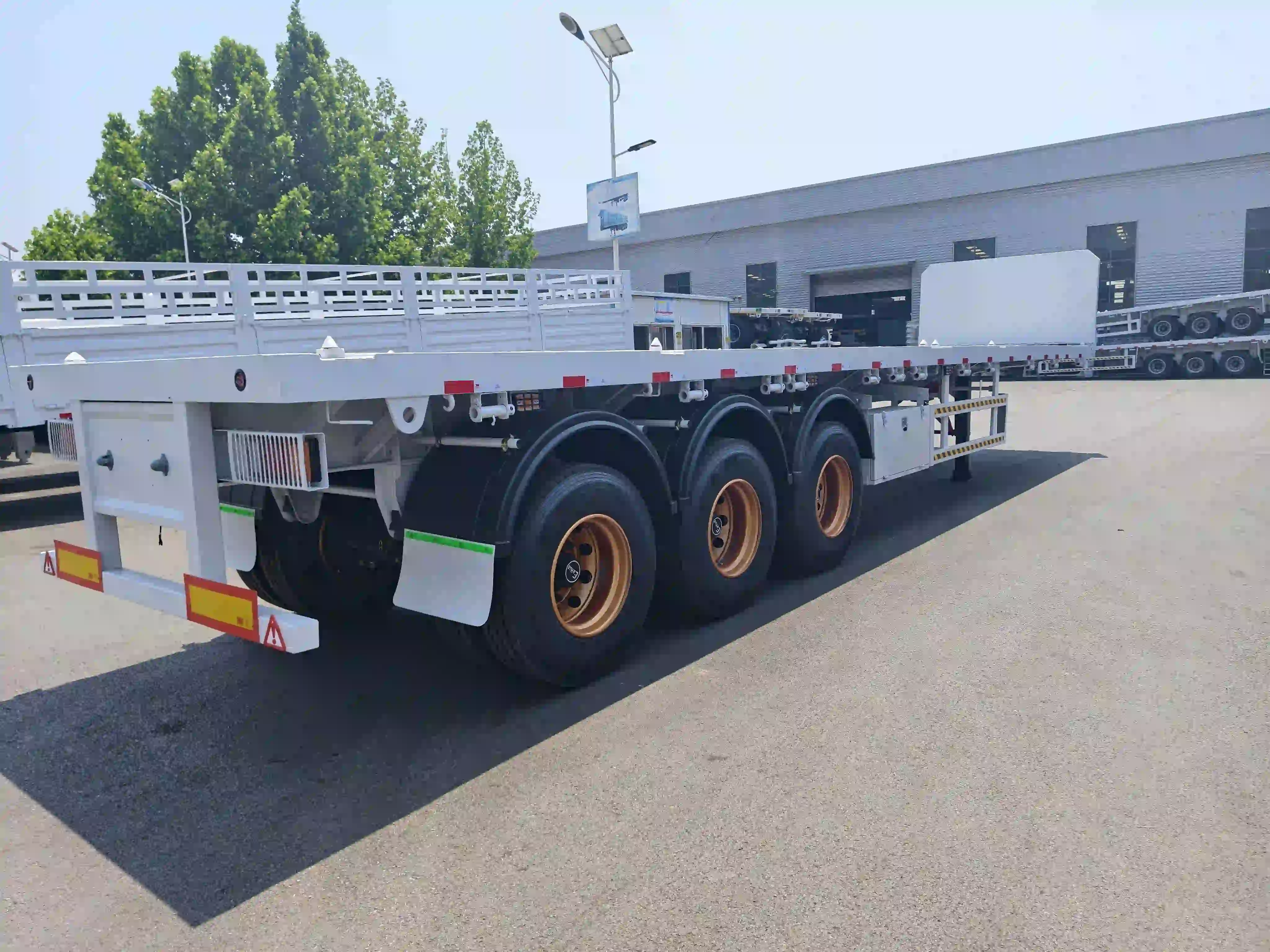 12.5m 3-Axle Flatbed Trailer