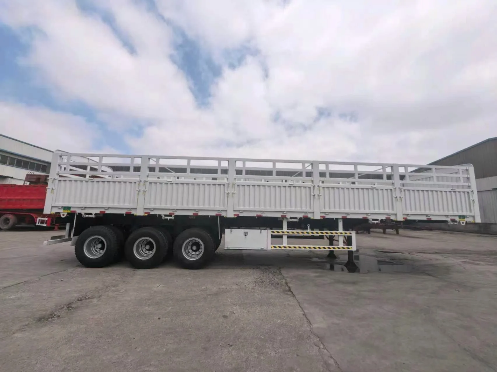 Tri Axle Fence Semi Trailer