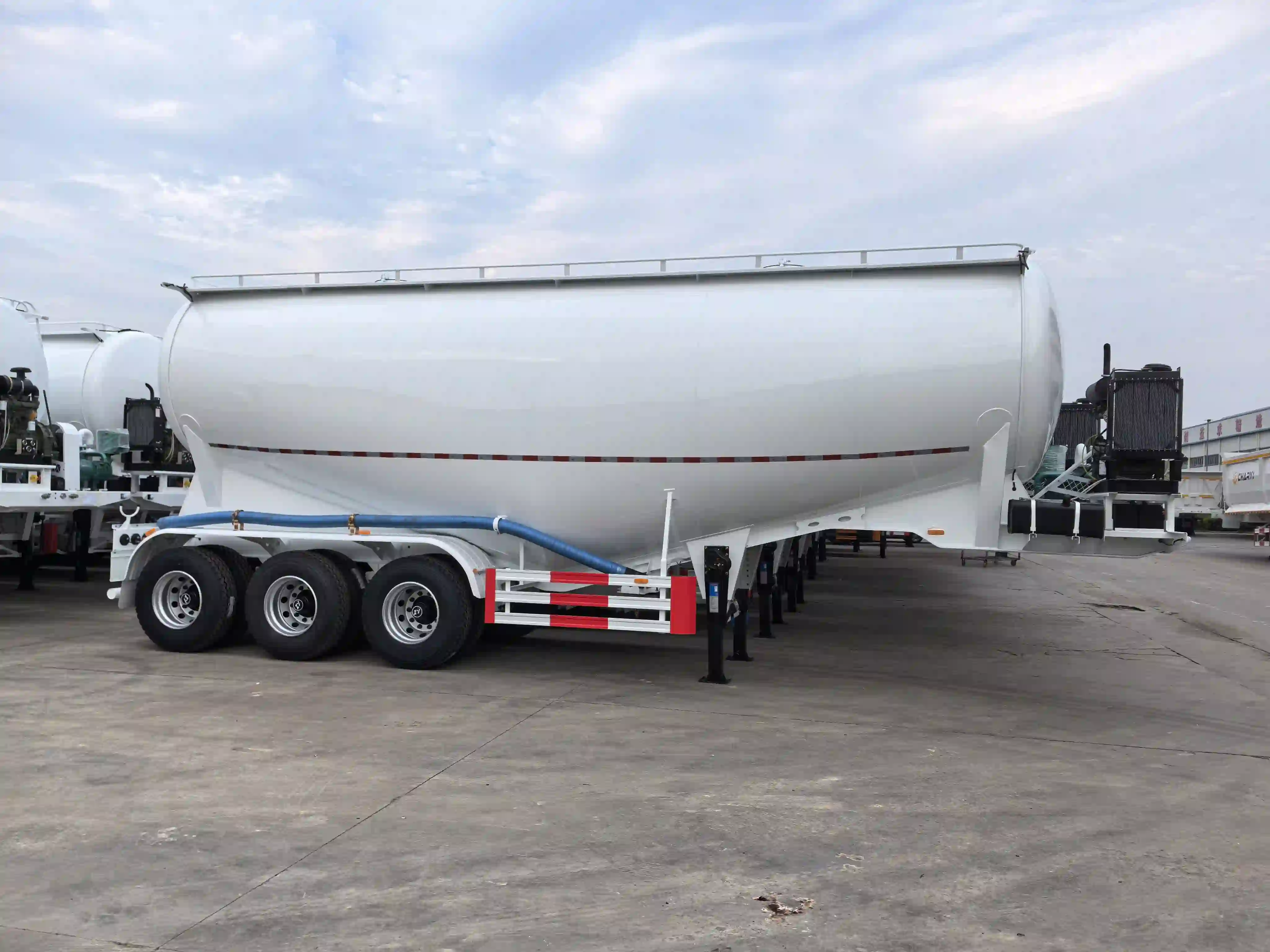 3-Axle 45CBM Bulk Cement Tanker Trailer