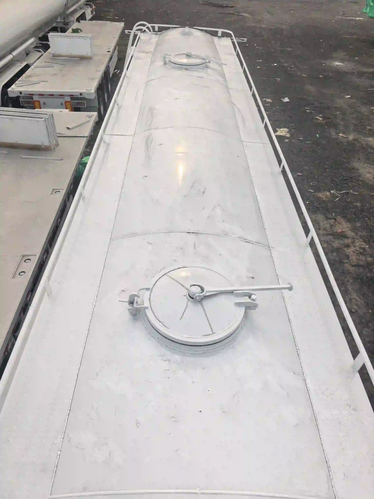 3-Axle 45CBM Bulk Cement Tanker Trailer 3-Axle 45CBM Bulk Cement Tanker Trailer