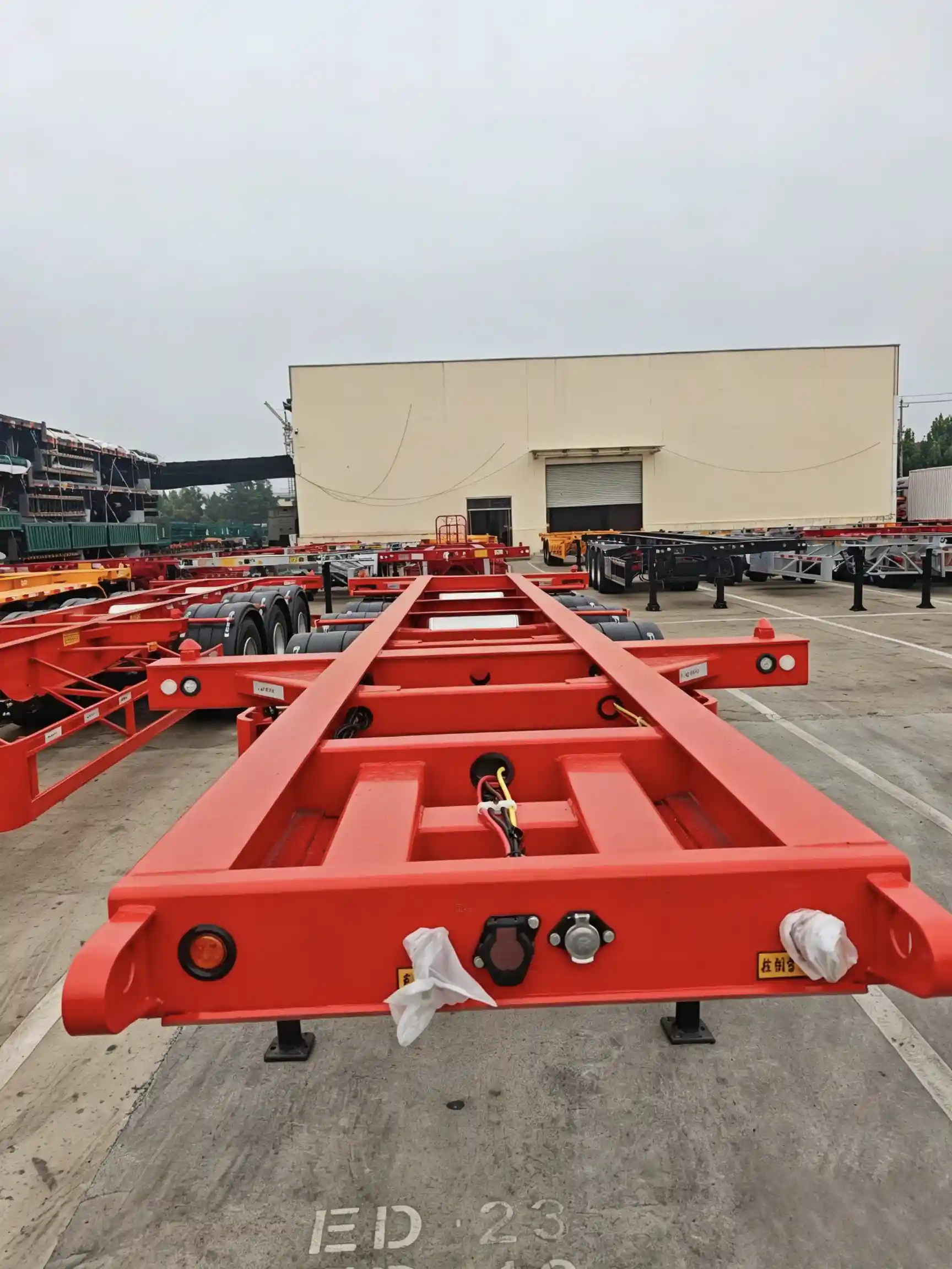 When a 45ft 3-Axle Skeleton Trailer fits container haulage routes