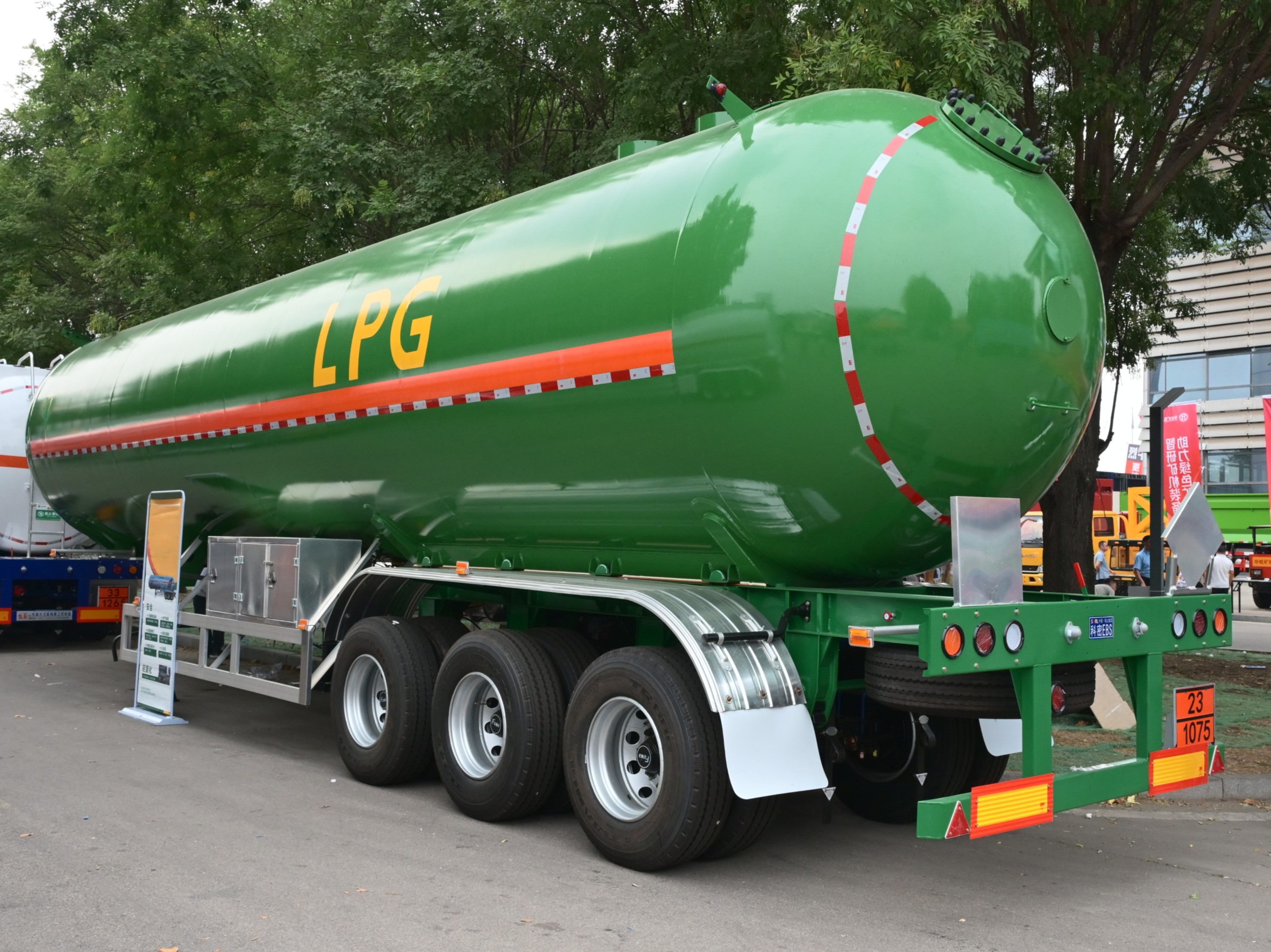 Semirreboque-tanque para LPG (Gás Liquefeito de Petróleo)