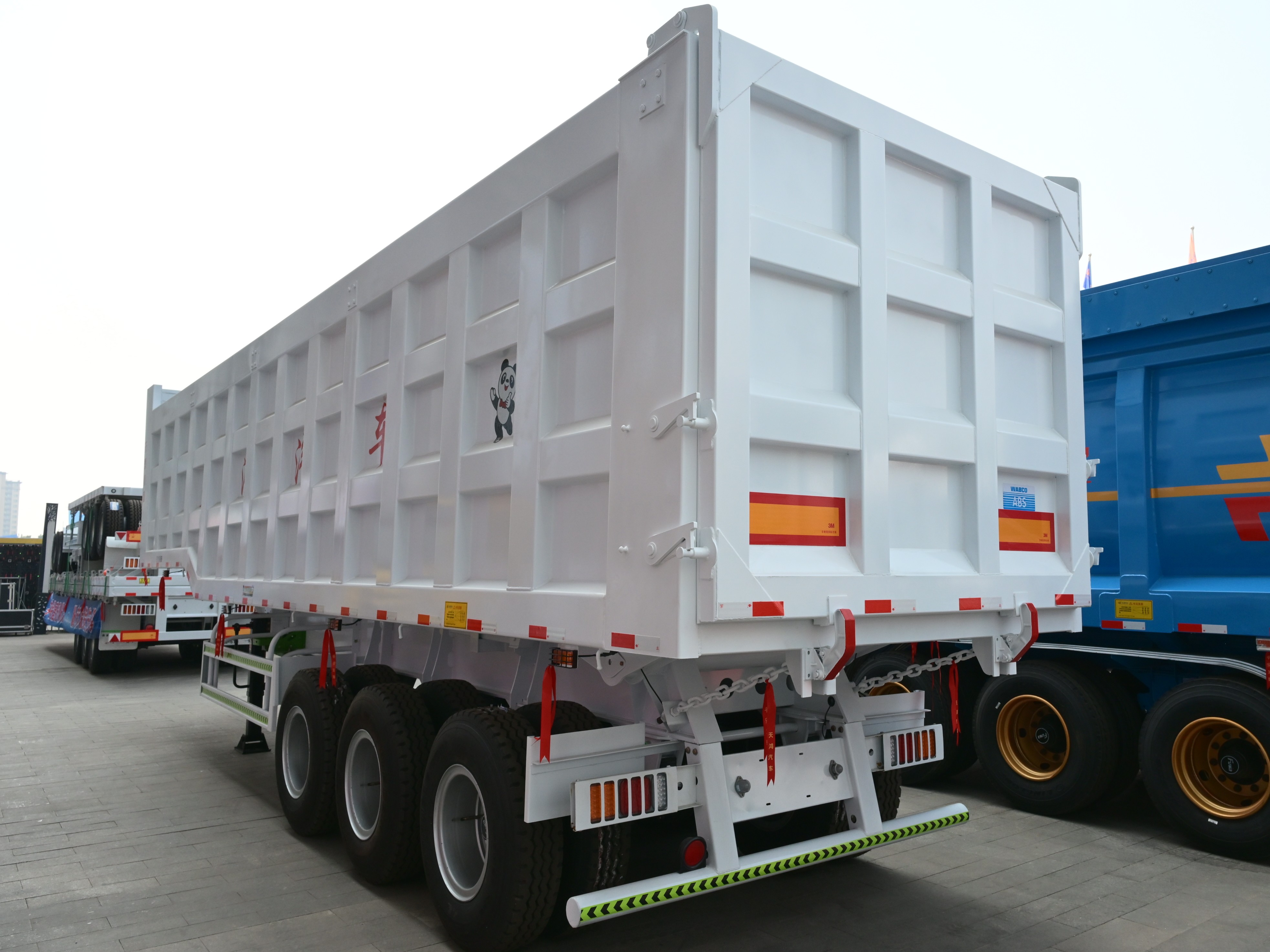 Rectangular Box Rear Dump Semi-Trailer