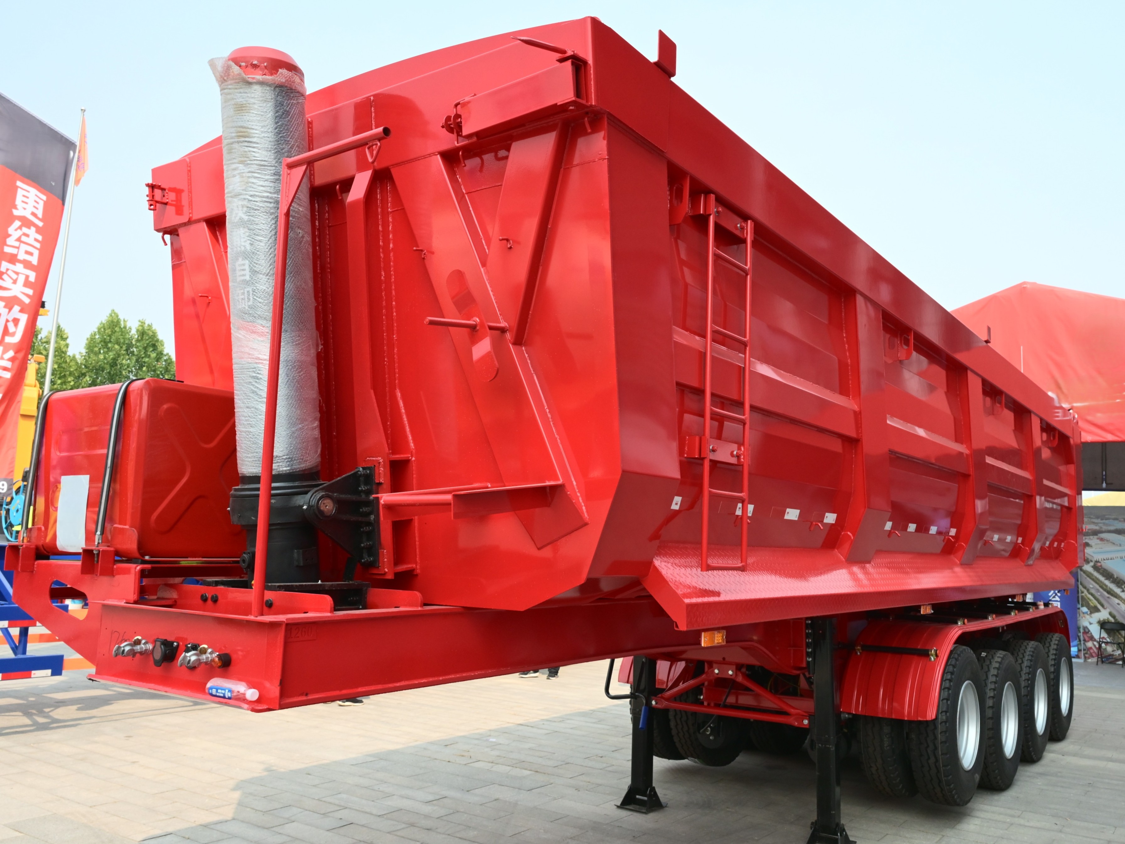 4-Axle Rear Tipper Semi-Trailer with Lift Axle