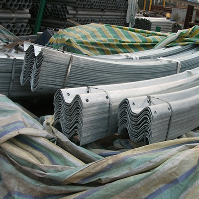 Hot Dip Galvanized Highway Guardrail: Benefits and Applications Hot Dip Galvanized Highway Guardrail: Benefits and Applications