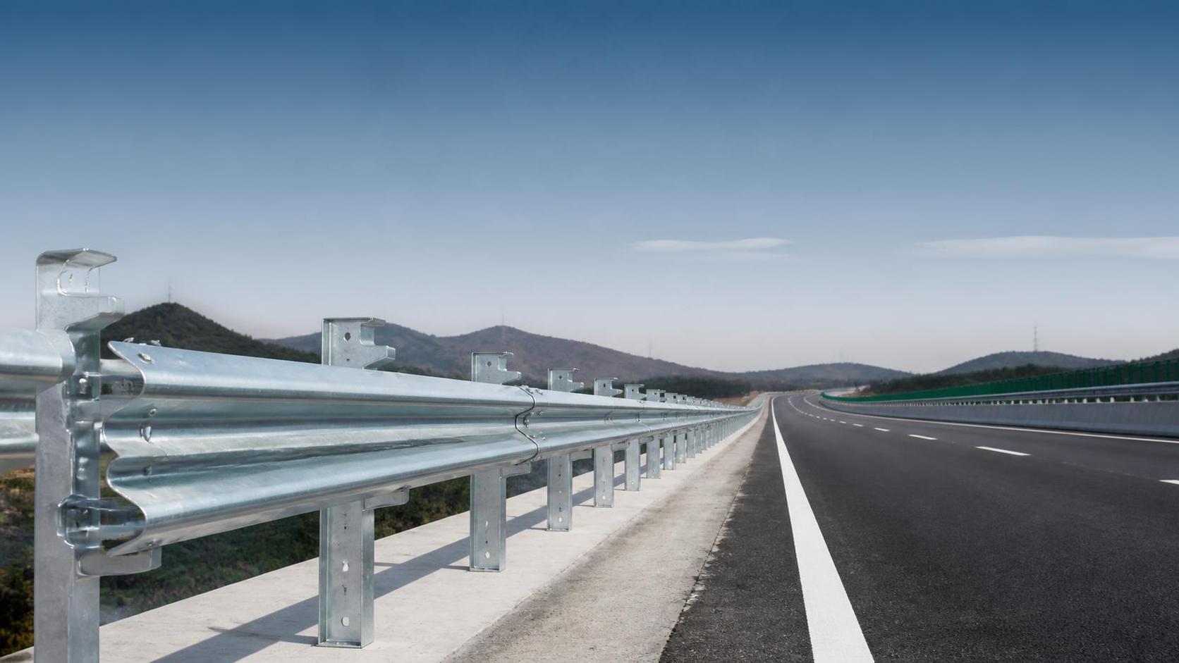Does Galvanization Affect Z Post Guardrail Price?