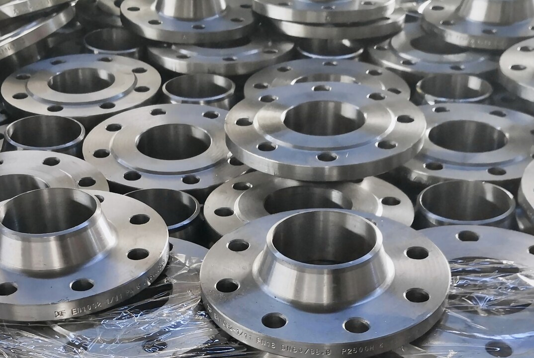 Flange