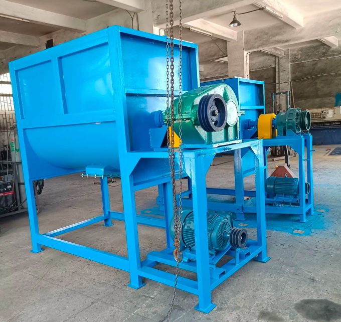 CLIENT DIN IRAN COMANDĂ UN MIXER ORIZONTAL PENTRU O FABRICĂ DE PLASTIC