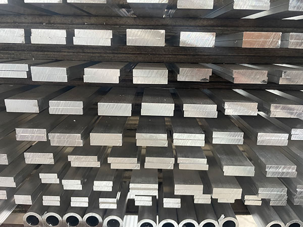 Conductive aluminum busbar