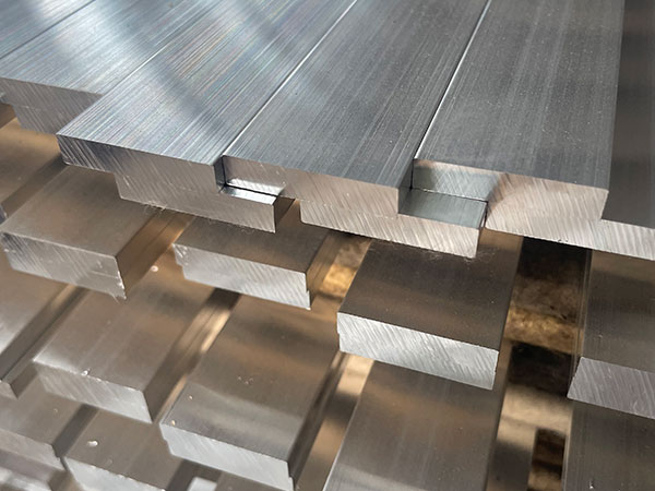 Pure aluminum busbar