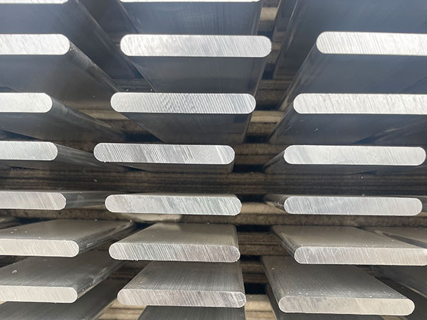 Pure aluminum busbar