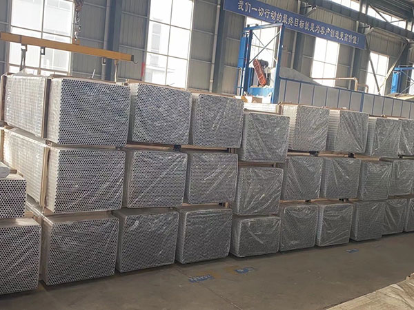 Aaluminum tube