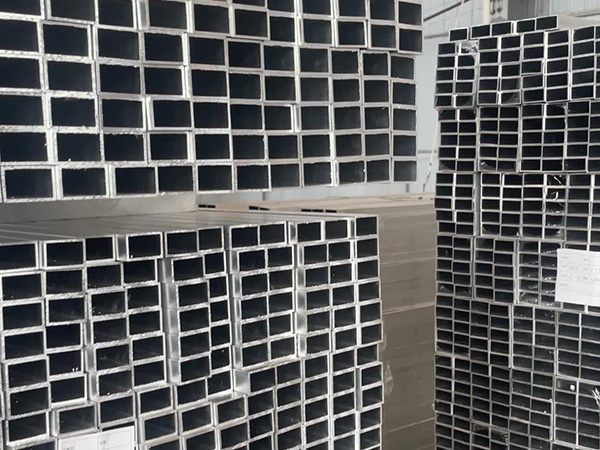 Aluminum square tube