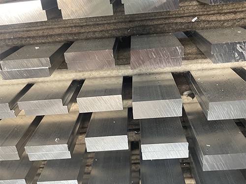 How to Choose an Aluminum Busbar for Current and Space How to Choose an Aluminum Busbar for Current and Space