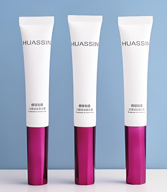 D19 Liquid Concealer Cream Container Tube With Flocked Sponge Applicator