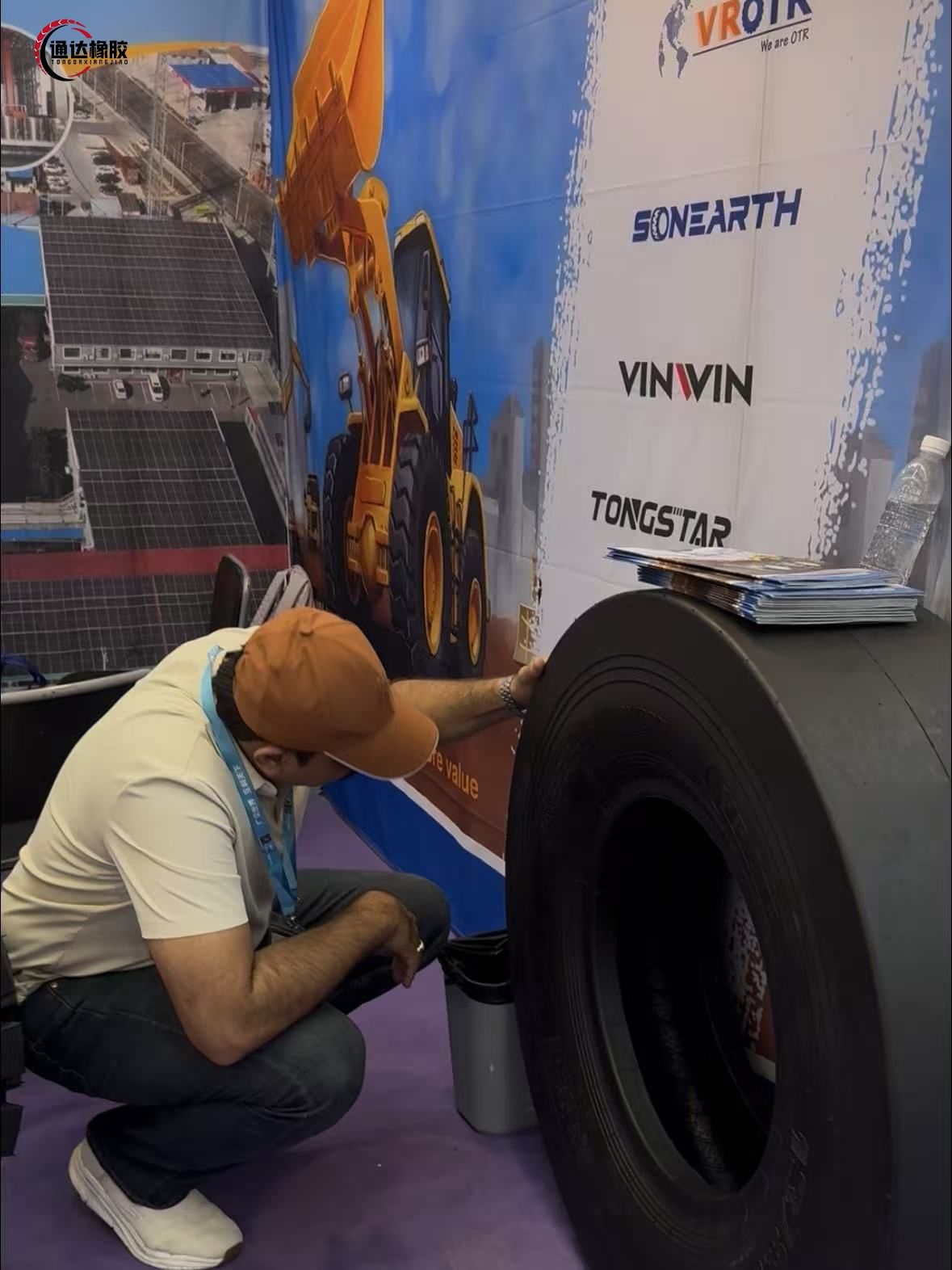 C-1 Smooth Roller Tire Well Received at 140th Canton Fair, Full Range Serves Global Compaction Projects