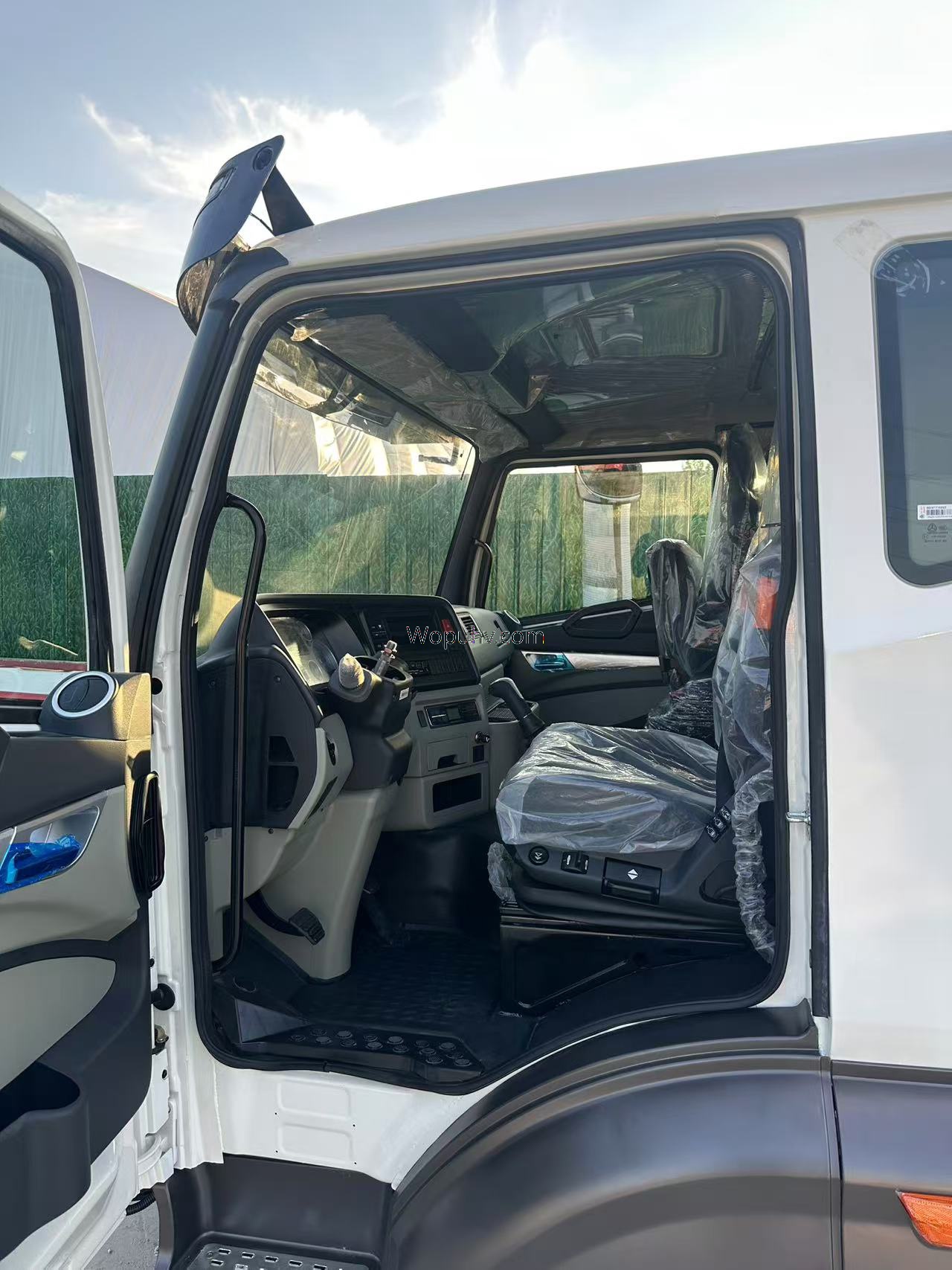 HOWO NX HAHAN Truck Body Spare Parts Customized Complete Cab Assy New WOPU High-quality Manufacturer From China