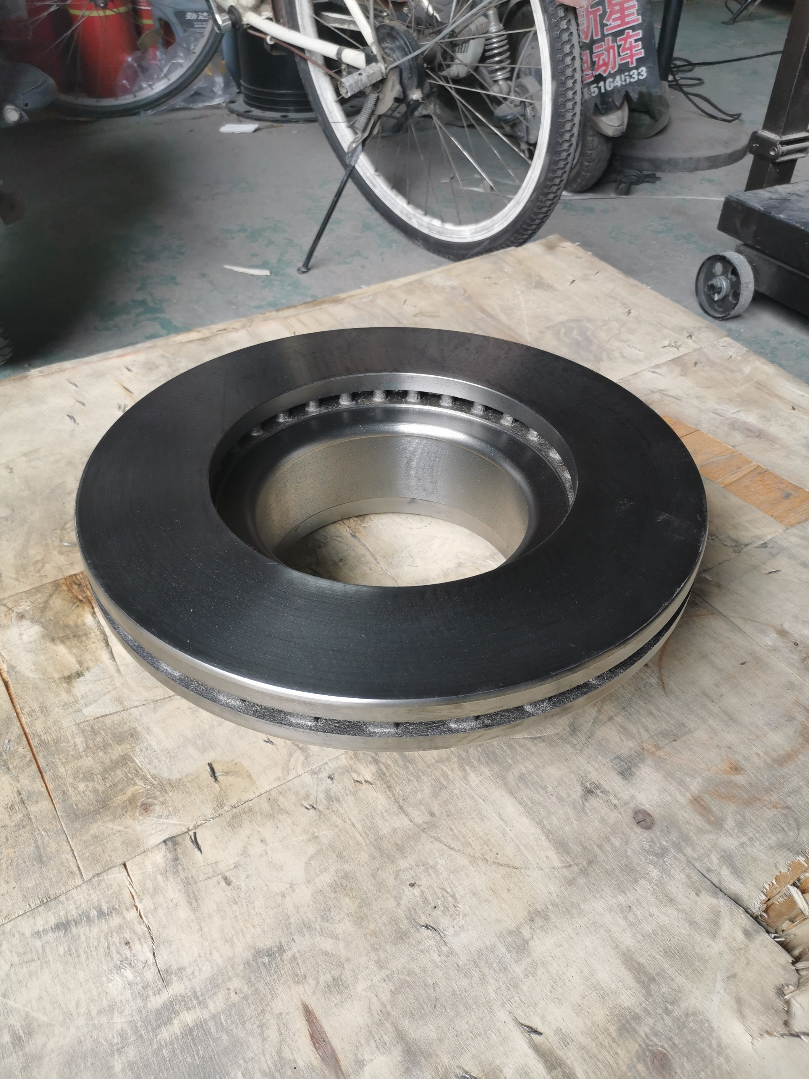 Brake Shoe Assemblies Explained: Structure, Function, and When Replacement Is Needed