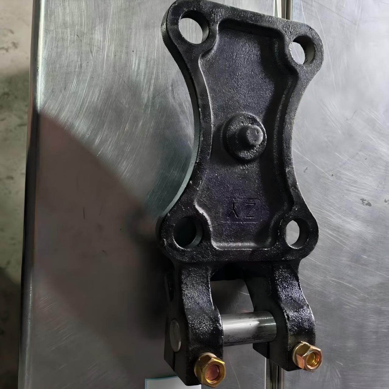 Truck Suspension Shackle Old Model Heavy Duty Leaf Spring Connection Component