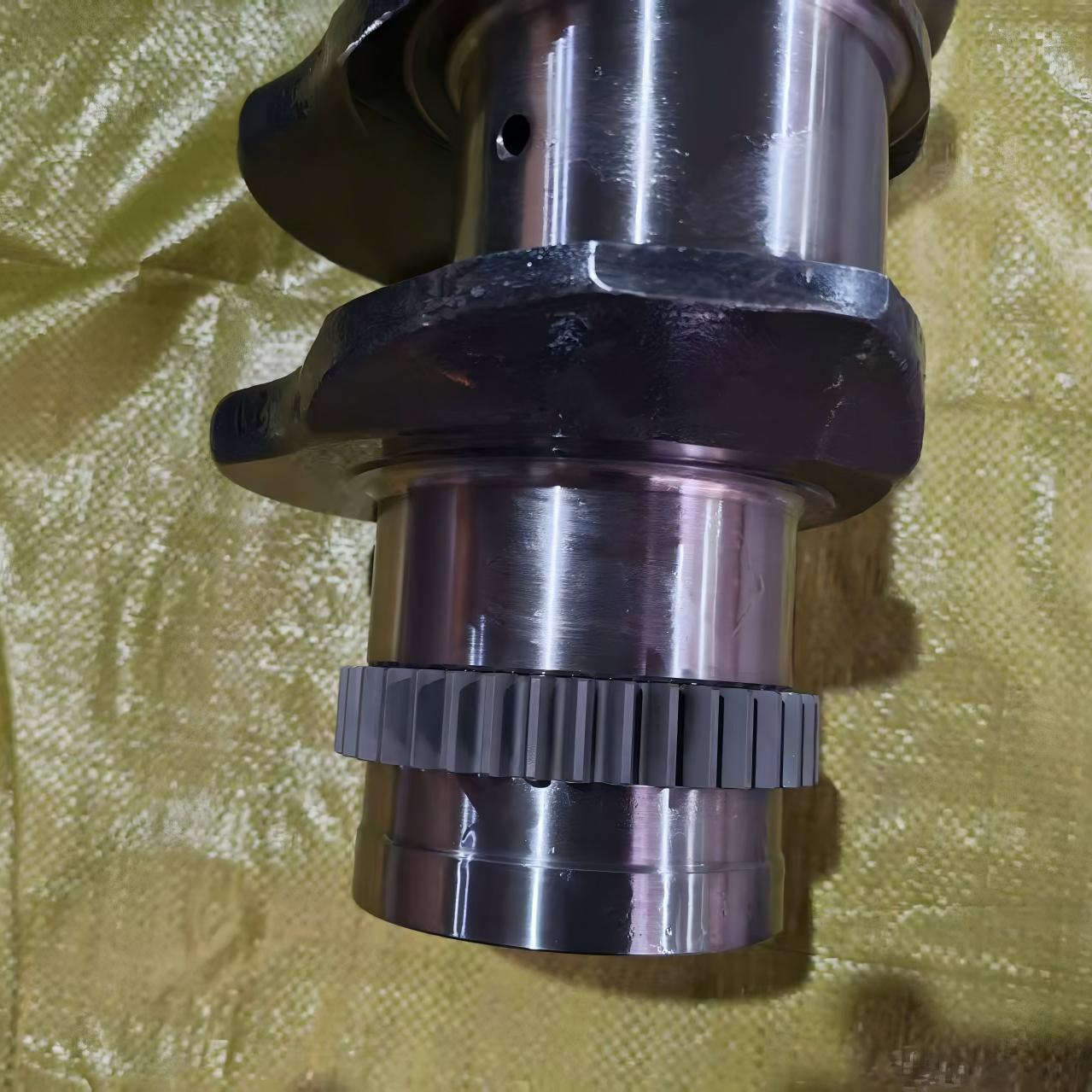 Crankshaft Cummins 6304924 Heavy Duty Diesel Engine Crankshaft Assembly for Cummins ISG12 Engine