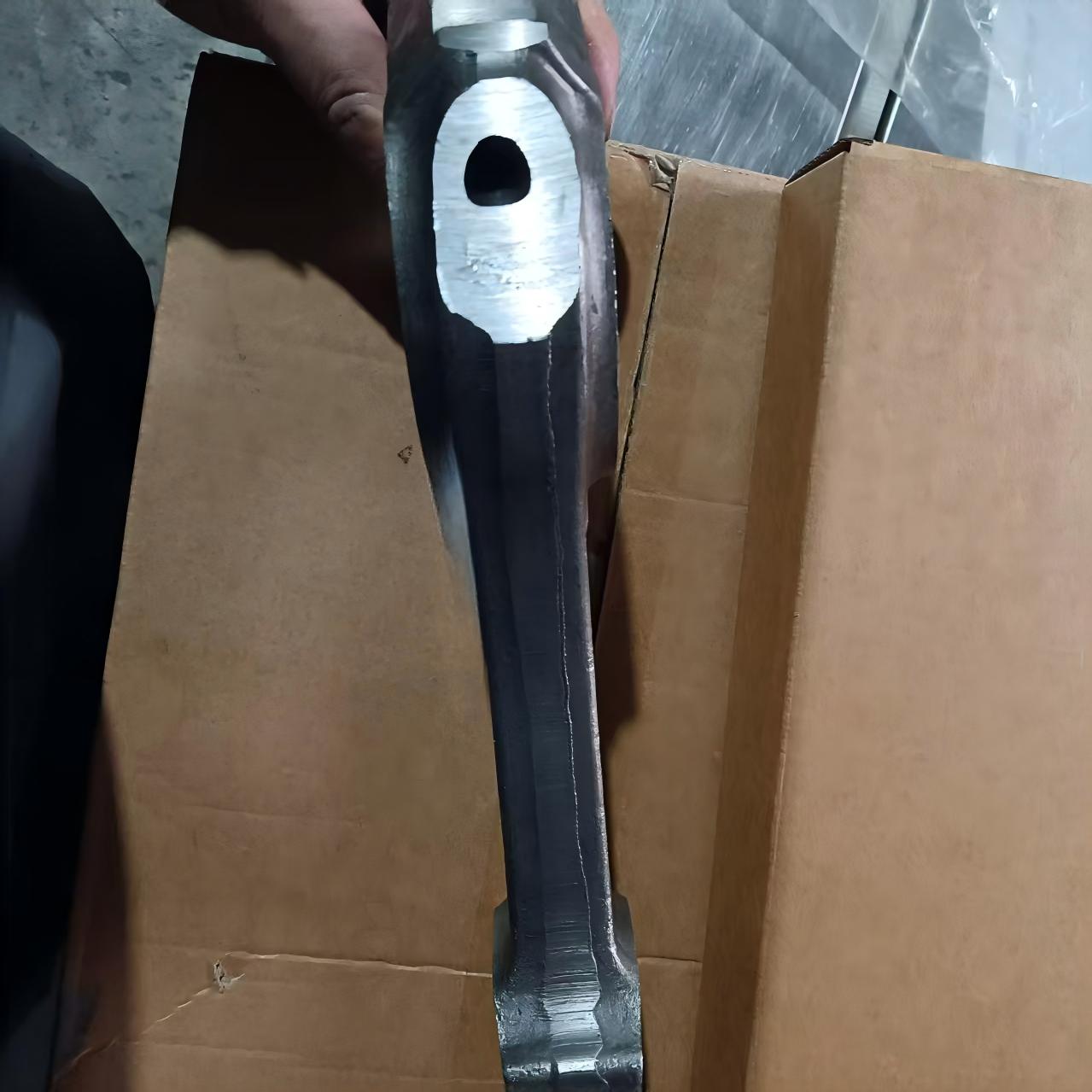 Co Rod 615 Connecting Rod Assembly for SINOTRUK HOWO WD615 Diesel Engine