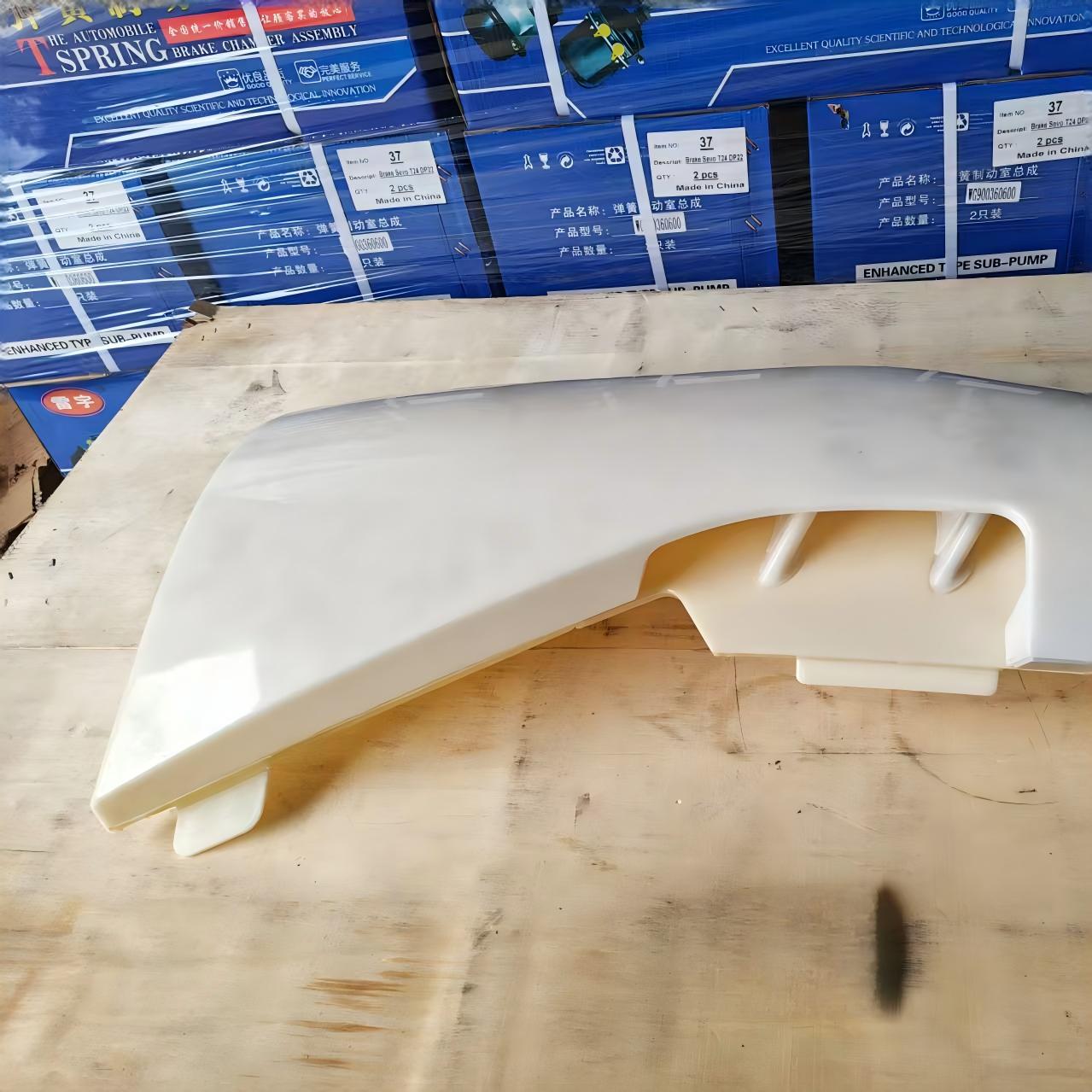 Bonnet Pad TX380 R Painted Engine Hood Pad (Right Side) for TX380 Heavy Duty Truck