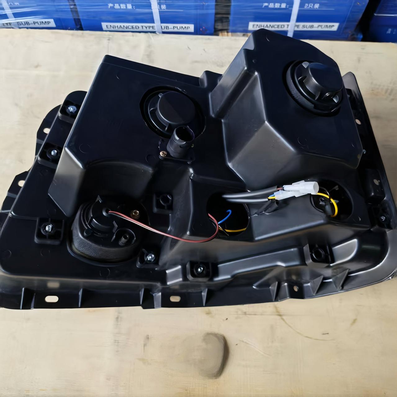 Shacman Headlamp R (Right Side) Truck Headlight Assembly for SHACMAN F2000 / F3000 / H3000 Series
