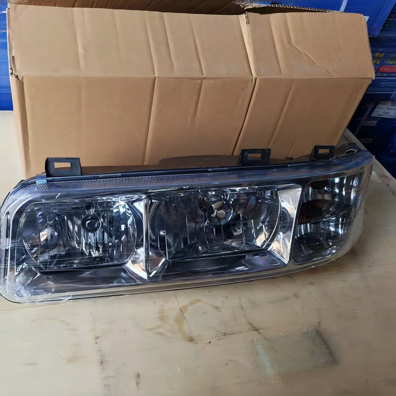 Headlight for SWZ R (Right Side) Heavy Duty Truck Headlamp Assembly