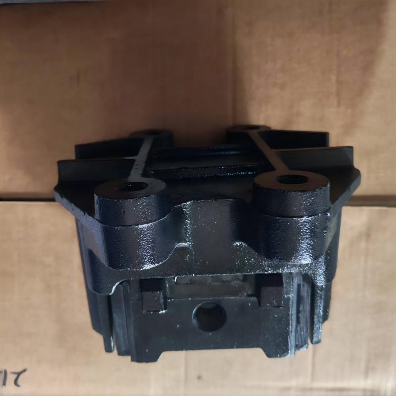 SINOTRUK HOWO TX Engine Front Support WG9925590210 Front Engine Mount Assembly