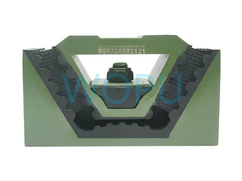 Sinotruk Rear Support WG9725592131 for Heavy Duty Truck Chassis Suspension Parts