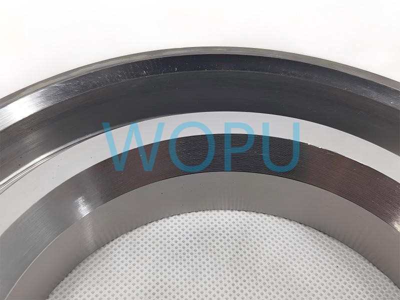 712W35710-03172 Rear Wheel Oil Seal Seat for Sinotruk HOWO T7 MCP16 Axle System