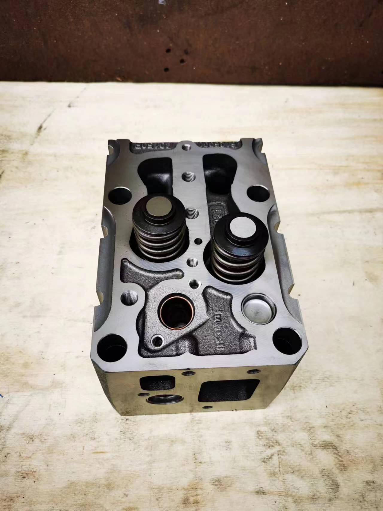 Cylinder Head 612600040282 Engine Cylinder Head for WD615 WP10 HOWO Heavy Duty Truck Diesel Engine Parts