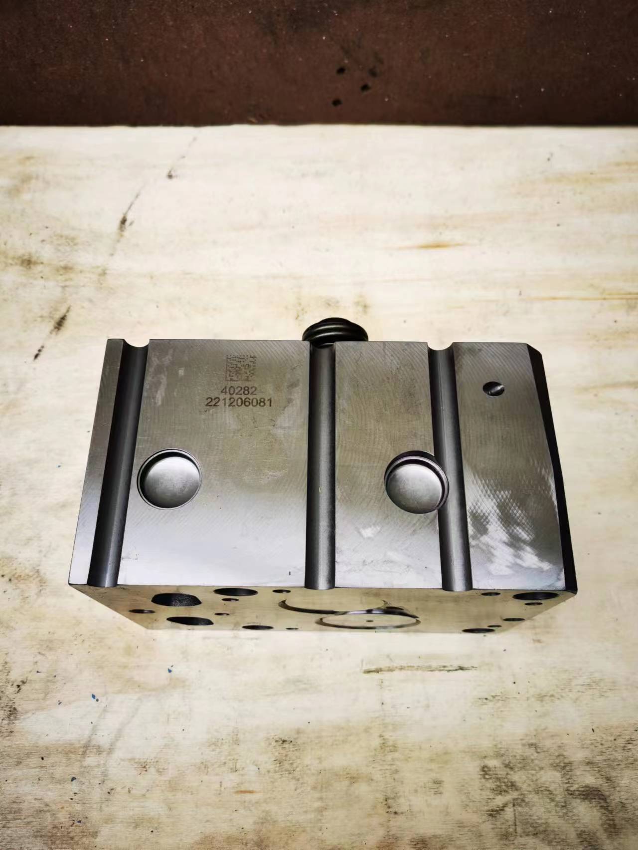 Cylinder Head 612600040282 Engine Cylinder Head for WD615 WP10 HOWO Heavy Duty Truck Diesel Engine Parts