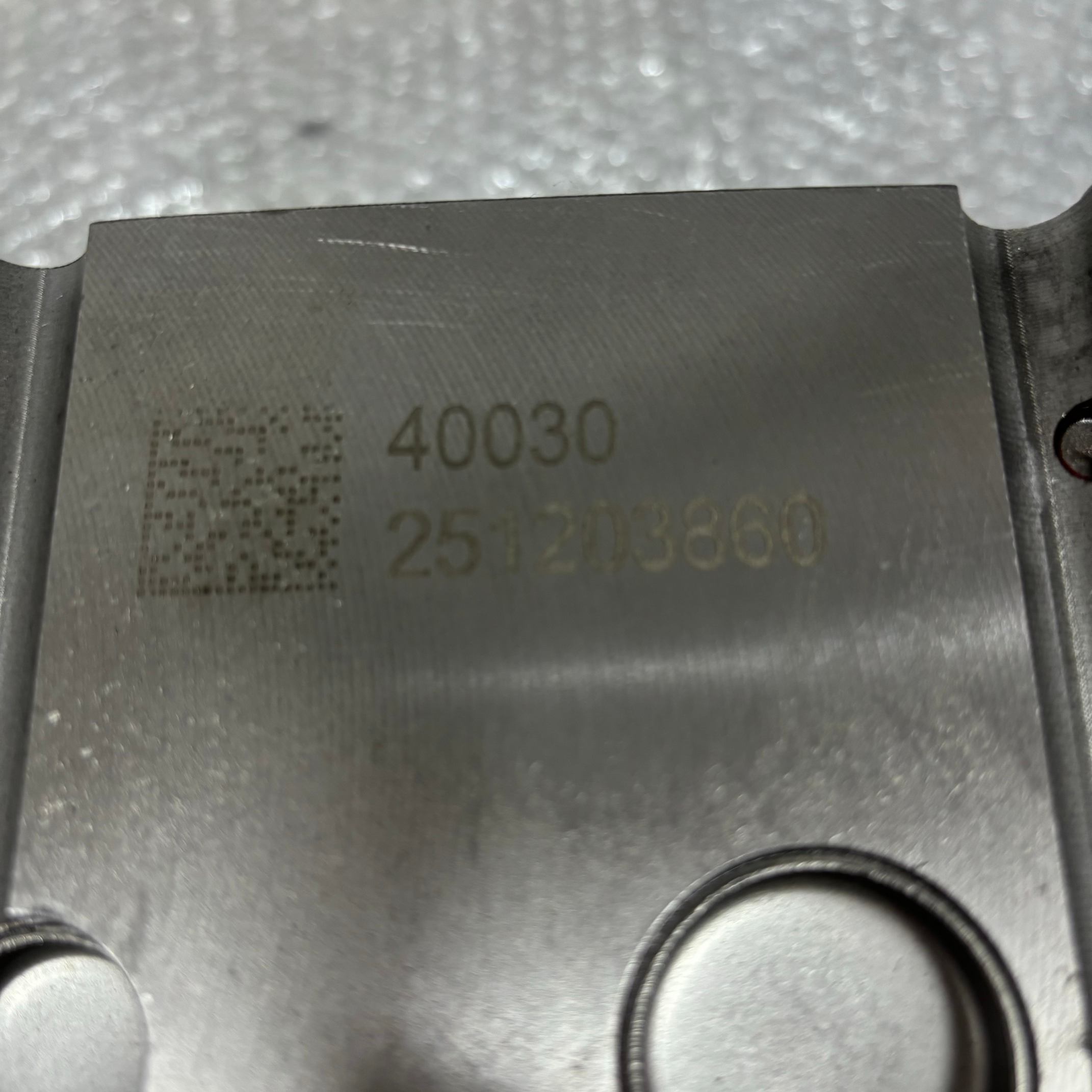 Cylinder Head AZ1034040030 Engine Cylinder Head for Sinotruk HOWO Heavy Duty Truck Diesel Engine Parts