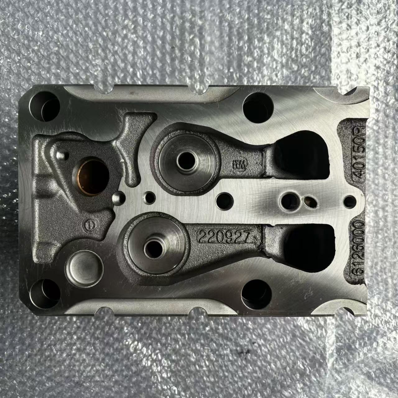 Cylinder Head 61560040068 Euro II Two Valve Engine Cylinder Head for WD615 HOWO STR Diesel Engine Parts