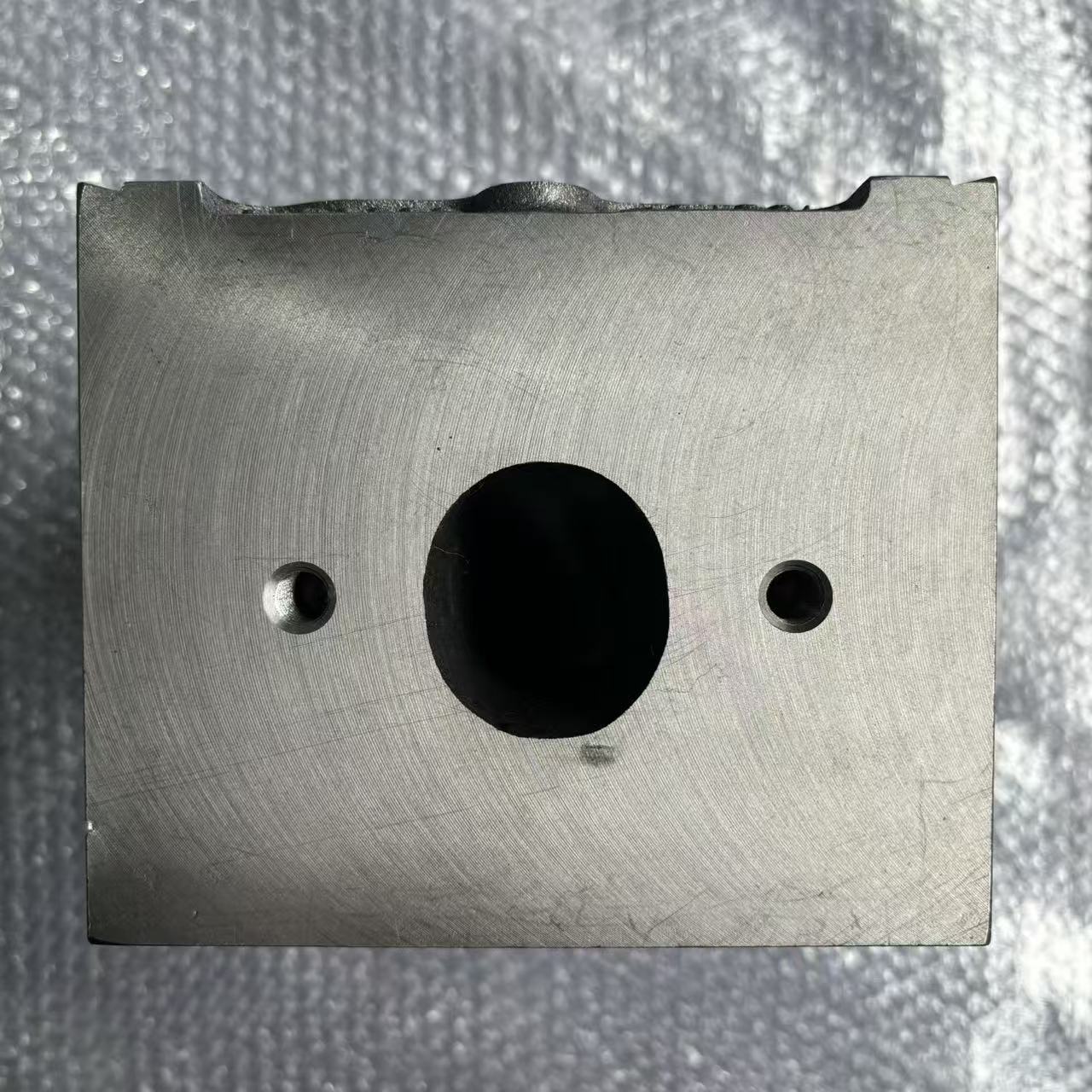Cylinder Head 61560040058 Euro II Two Valve Engine Cylinder Head for WD615 HOWO STR Diesel Engine Parts
