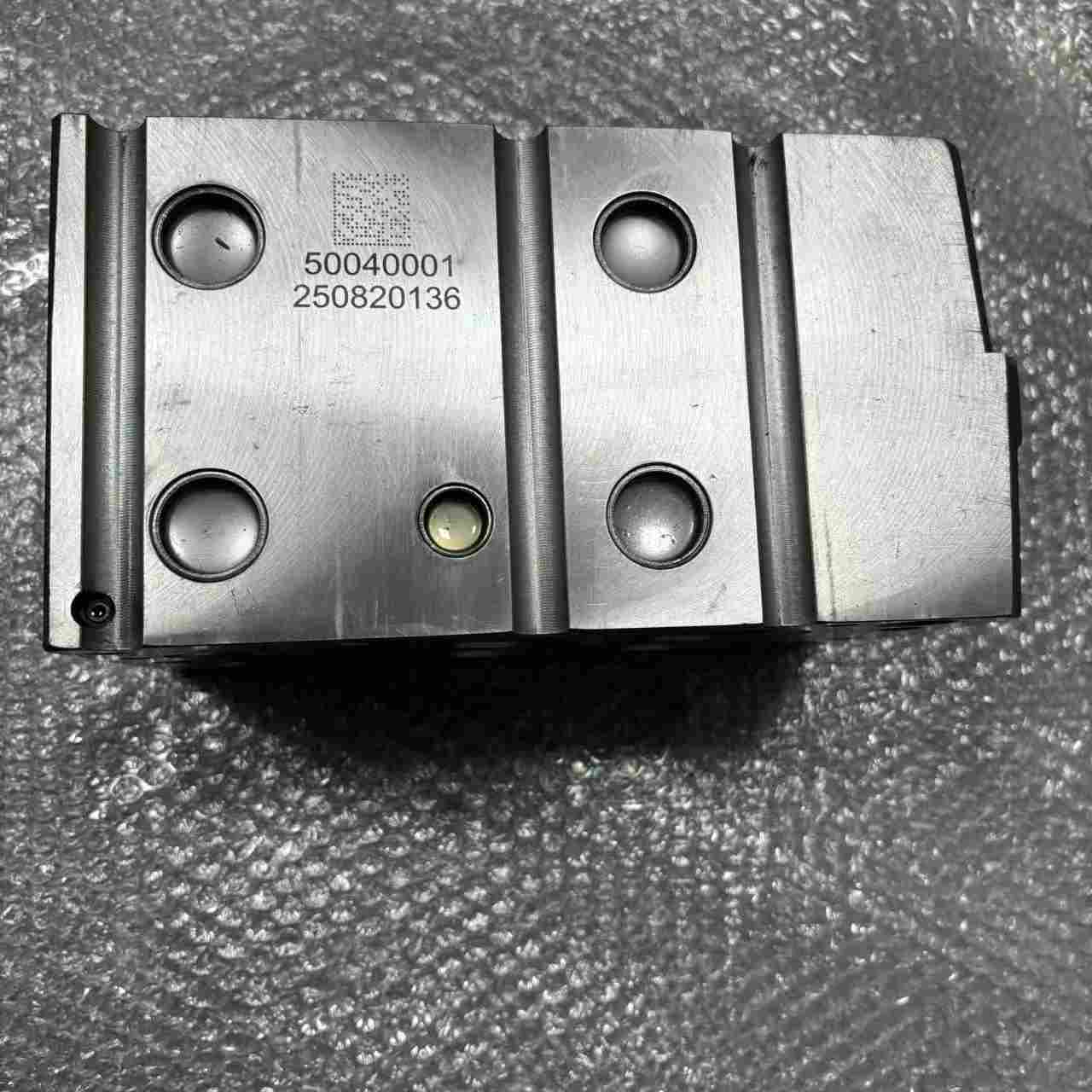 Cylinder Head 612650040001 P10 Four Valve Engine Cylinder Head for Heavy Duty Truck Diesel Engine Parts