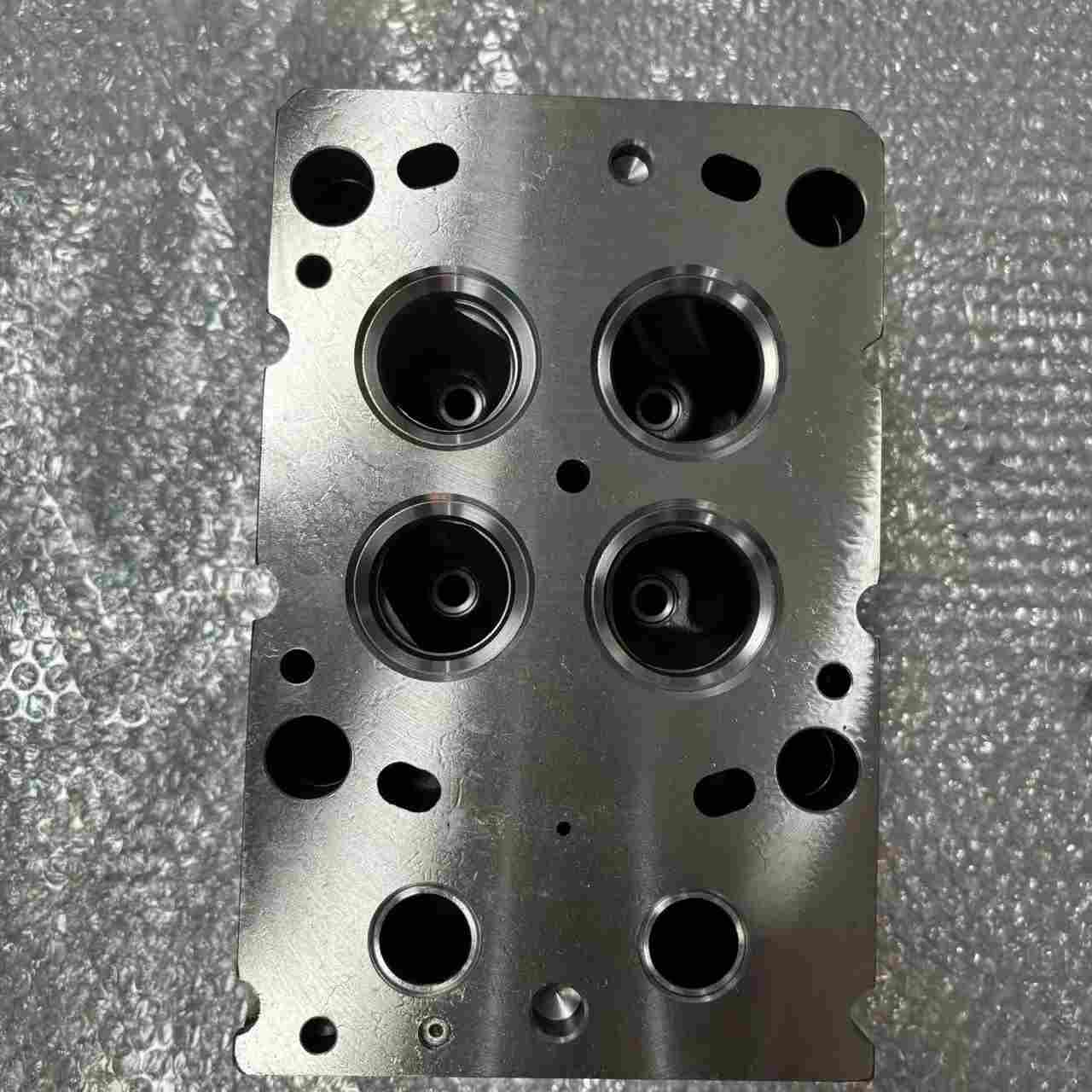 Cylinder Head 612650040001 P10 Four Valve Engine Cylinder Head for Heavy Duty Truck Diesel Engine Parts