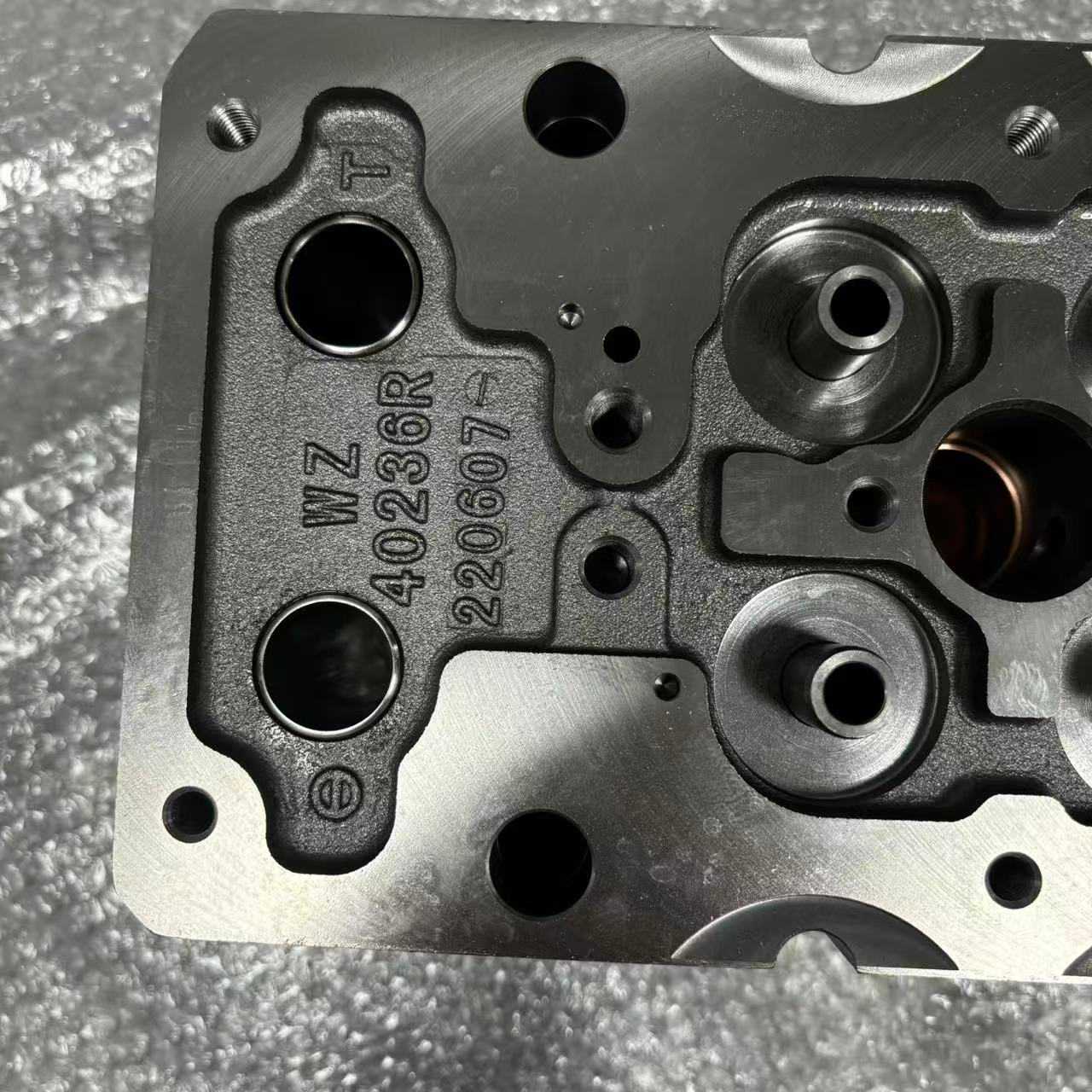 Cylinder Head 612630040246 P12 Engine Cylinder Head for Heavy Duty Truck Diesel Engine Parts