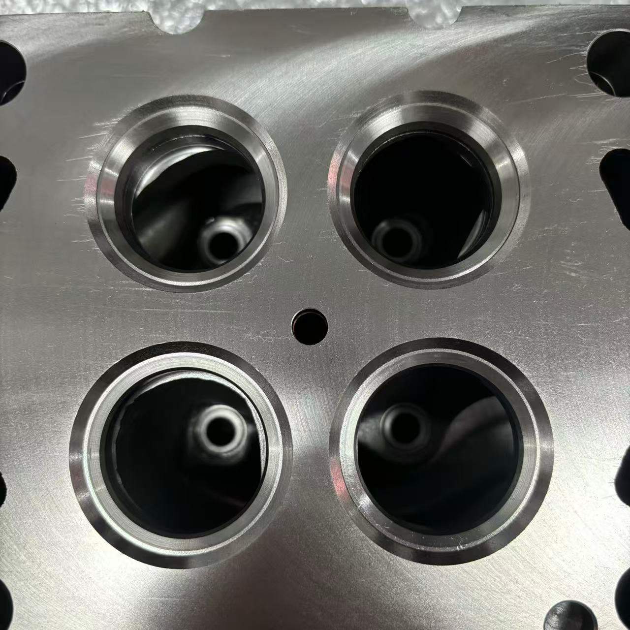 Cylinder Head 612630040246 P12 Engine Cylinder Head for Heavy Duty Truck Diesel Engine Parts