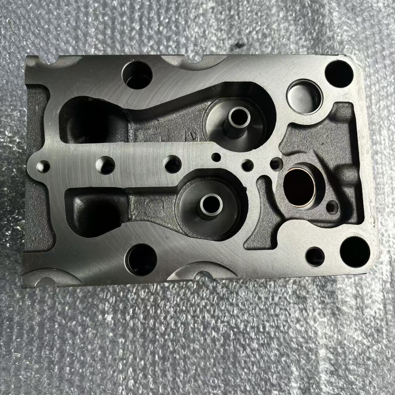 Cylinder Head 61260040362 P10 Two Valve Engine Cylinder Head for Heavy Duty Truck Diesel Engine Parts