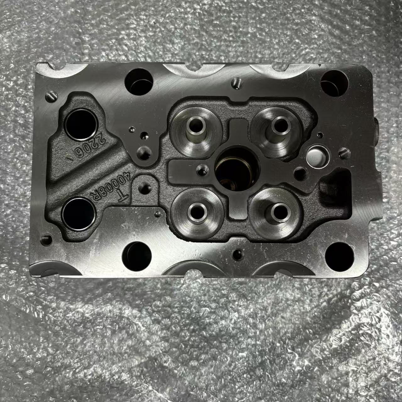 Cylinder Head 1002315422 P10 Four Valve Mechanical Pump Engine Cylinder Head for Heavy Duty Truck Diesel Engine Parts