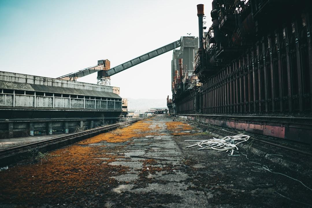 Exploring Carbon Steel: Industry Use Cases That Inspire