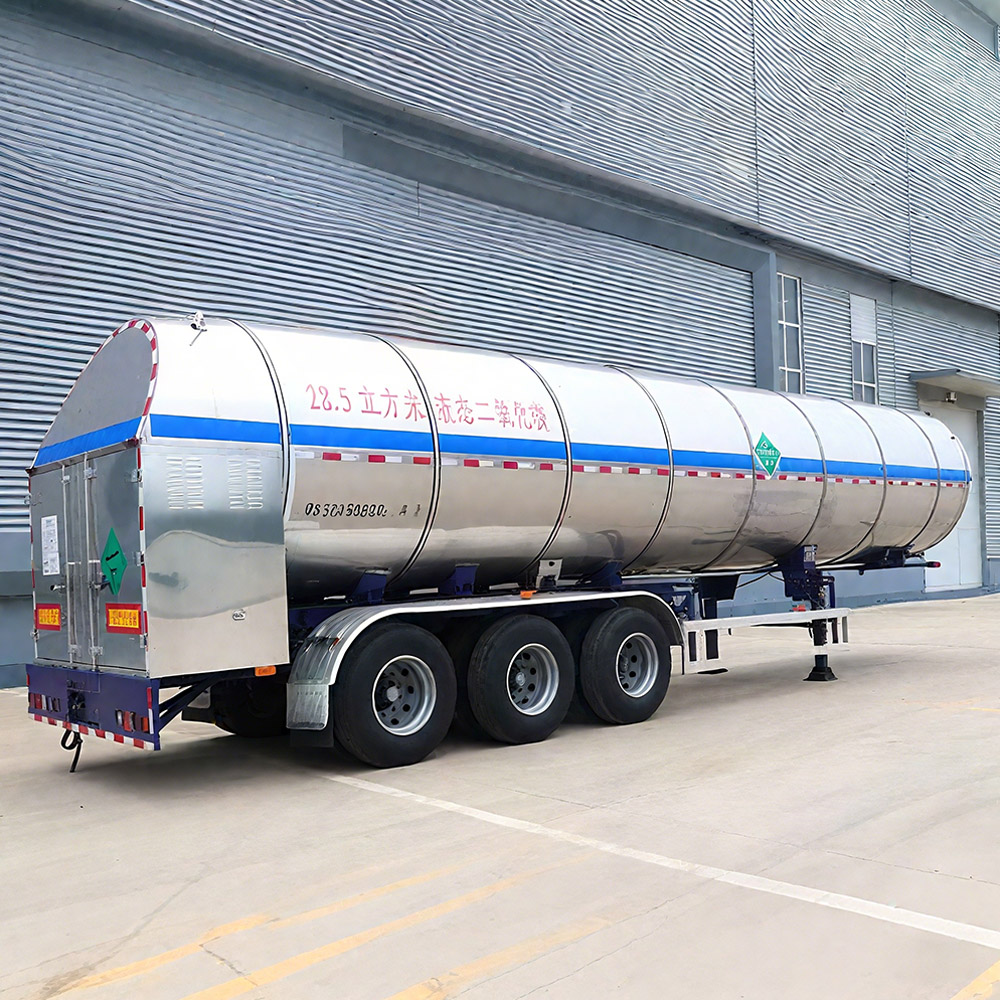 Semi-remorque-citerne d'occasion à 3 essieux pour CO₂ liquide