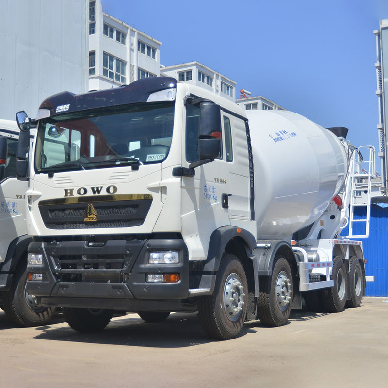Camión mezclador Used Sinotruk Howo 8X4 de 12 ruedas